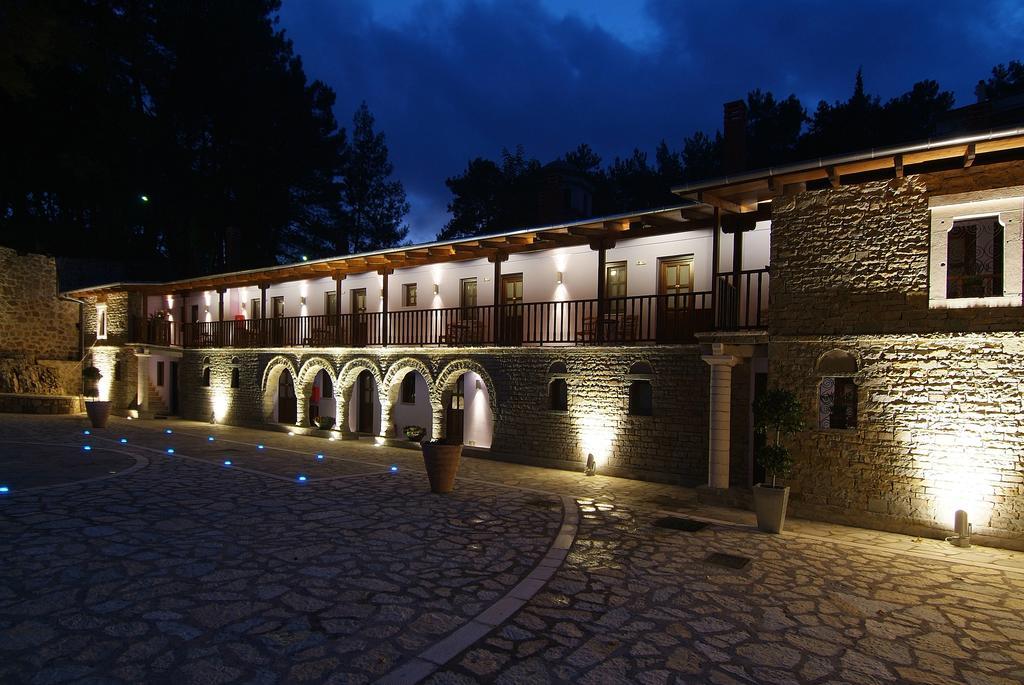 Hotel Frontzu Politia à Ioannina Extérieur photo
